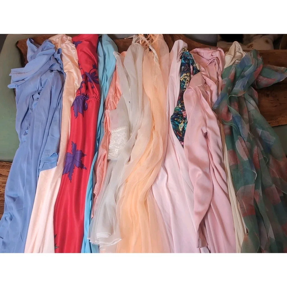 12 Vintage Women's Clothing Lot 1960's-1980's Intimates Nightgowns, Housecoats